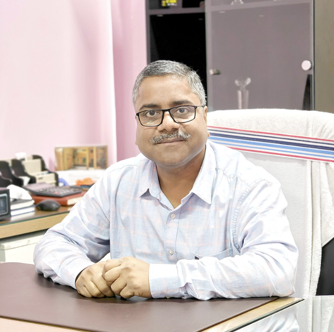Dr. Rajeev Srivastava